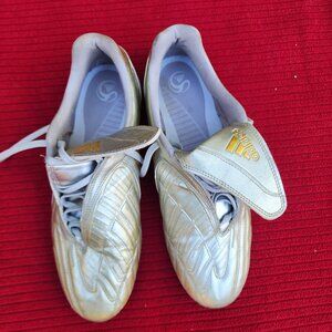 Men's Adidas indoor soccer shoes size 10